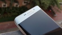 I produttori cinesi utilizzeranno il display dual-edge di Samsung nei loro dispositivi